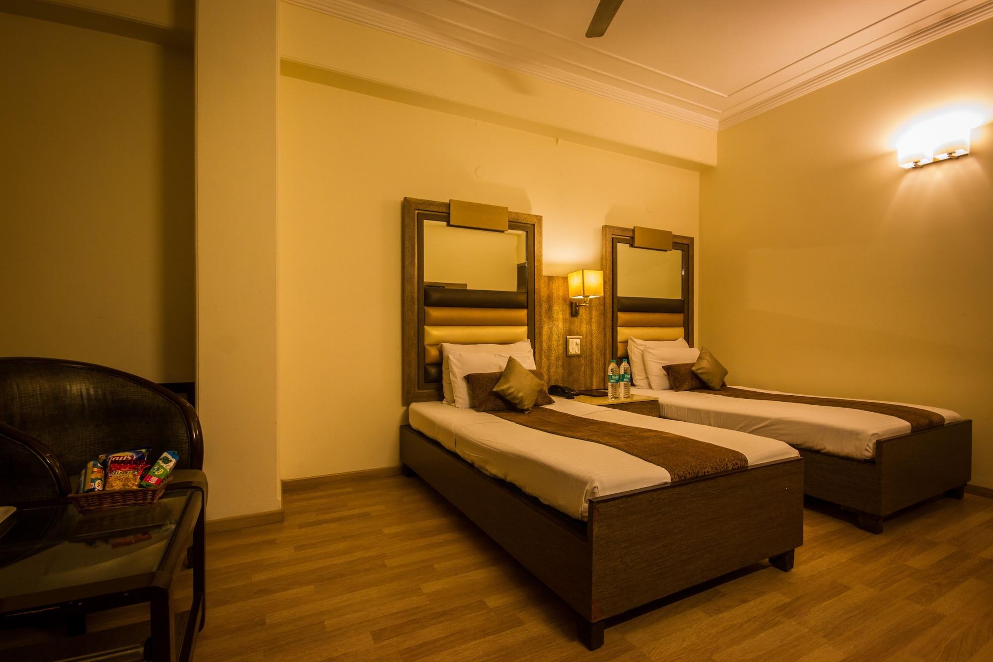 The Suncourt Hotel Yatri New Delhi Eksteriør bilde